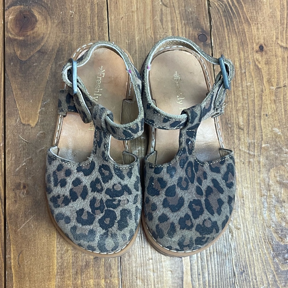 Freshly picked toddler size 8 leopard print suede Newport clogs